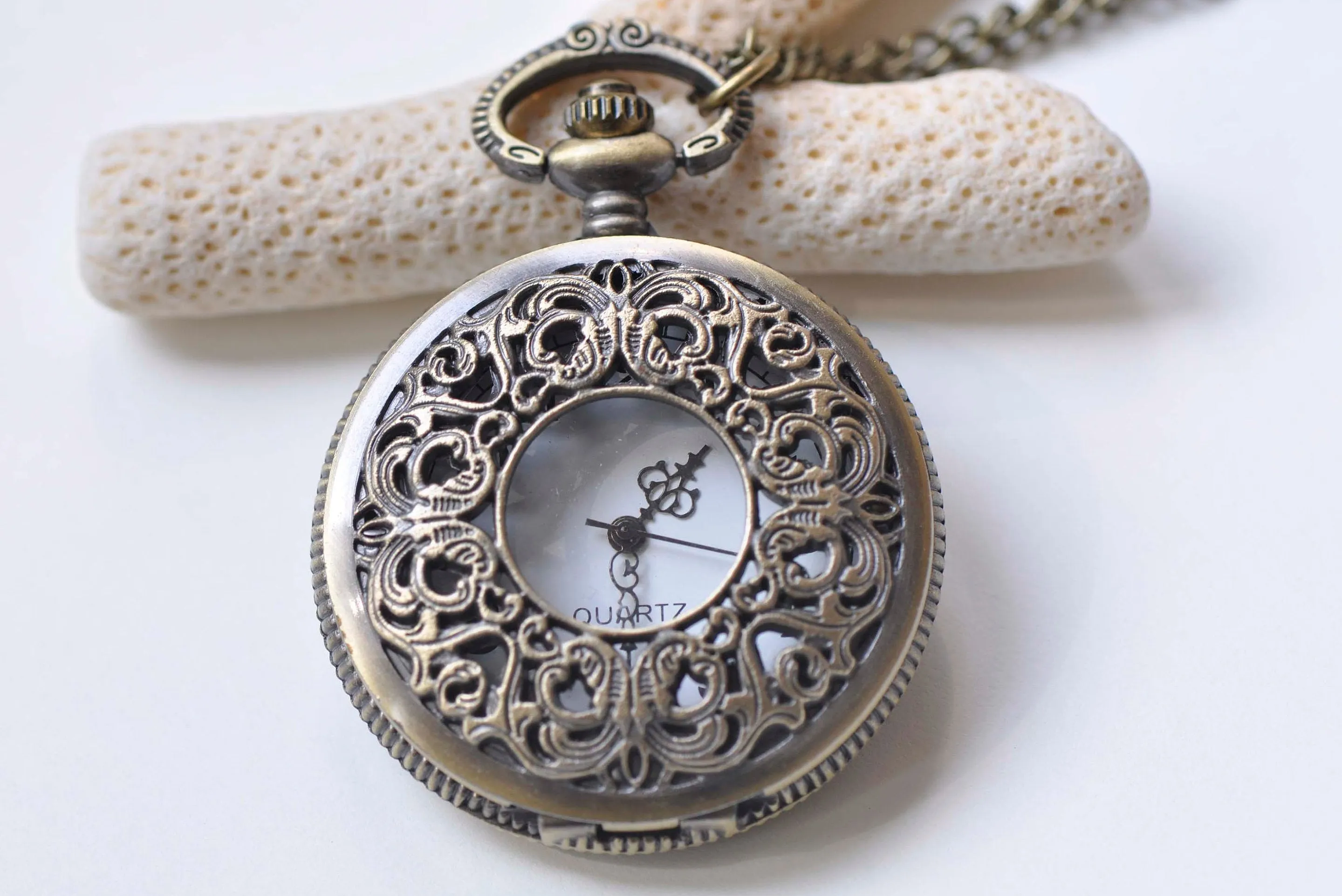1 PC Antique Bronze Steampunk Pocket Watch Necklace A1378