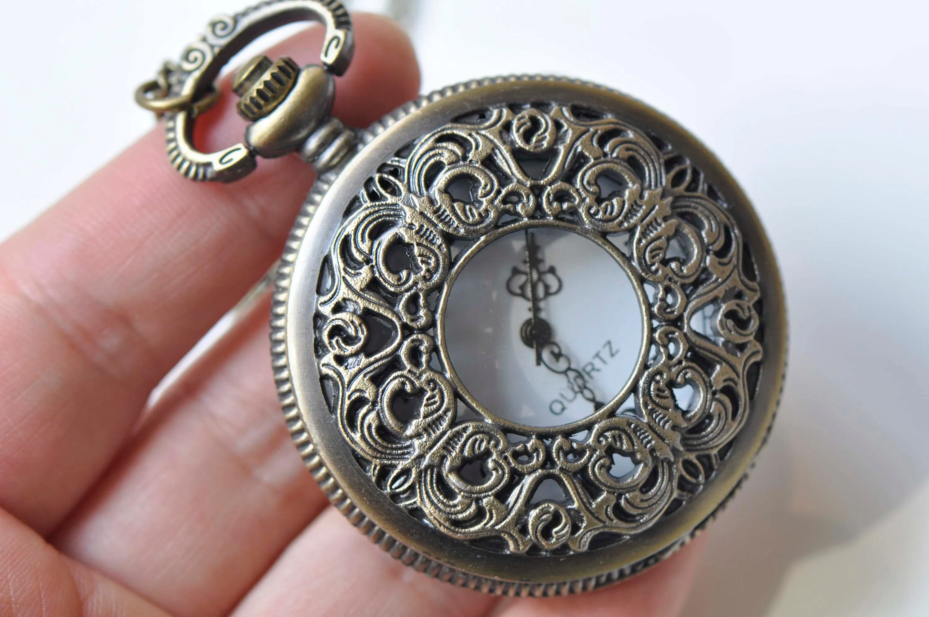 1 PC Antique Bronze Steampunk Pocket Watch Necklace A1378