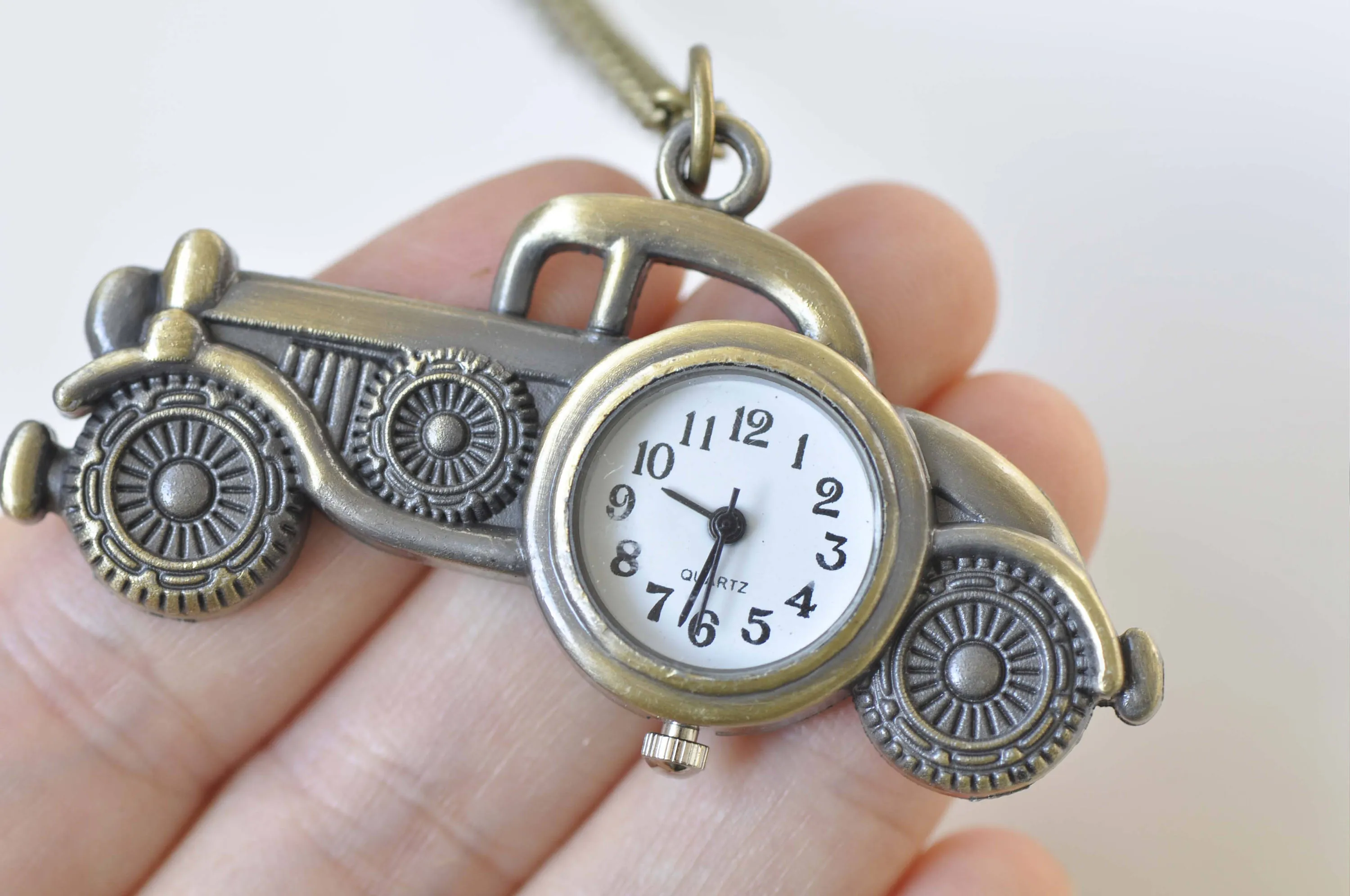 1 PC Antique Bronze Vintage Car Pocket Watch Necklace 30x32mm A2232