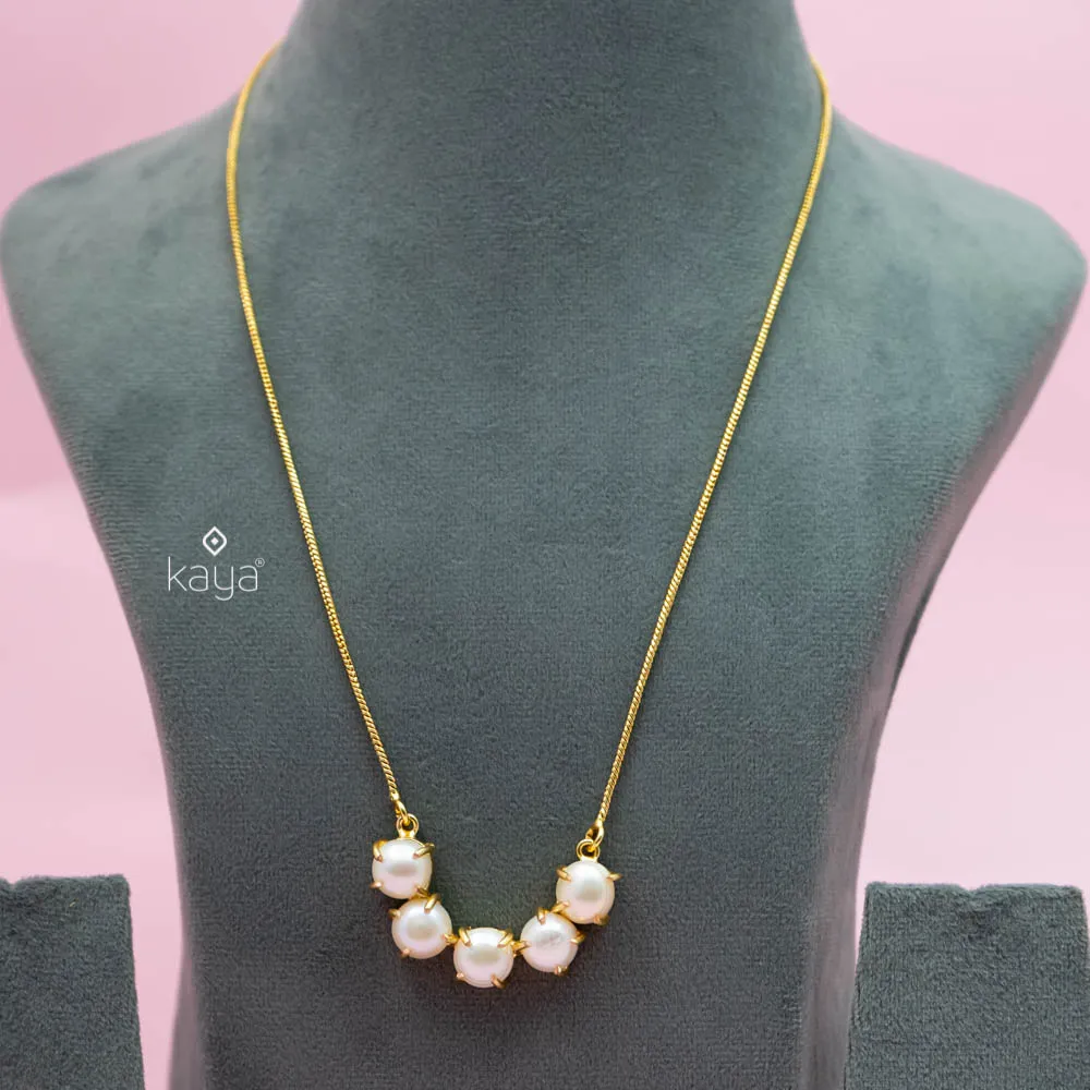 AS101272 - Simple Pearl pendant Necklace