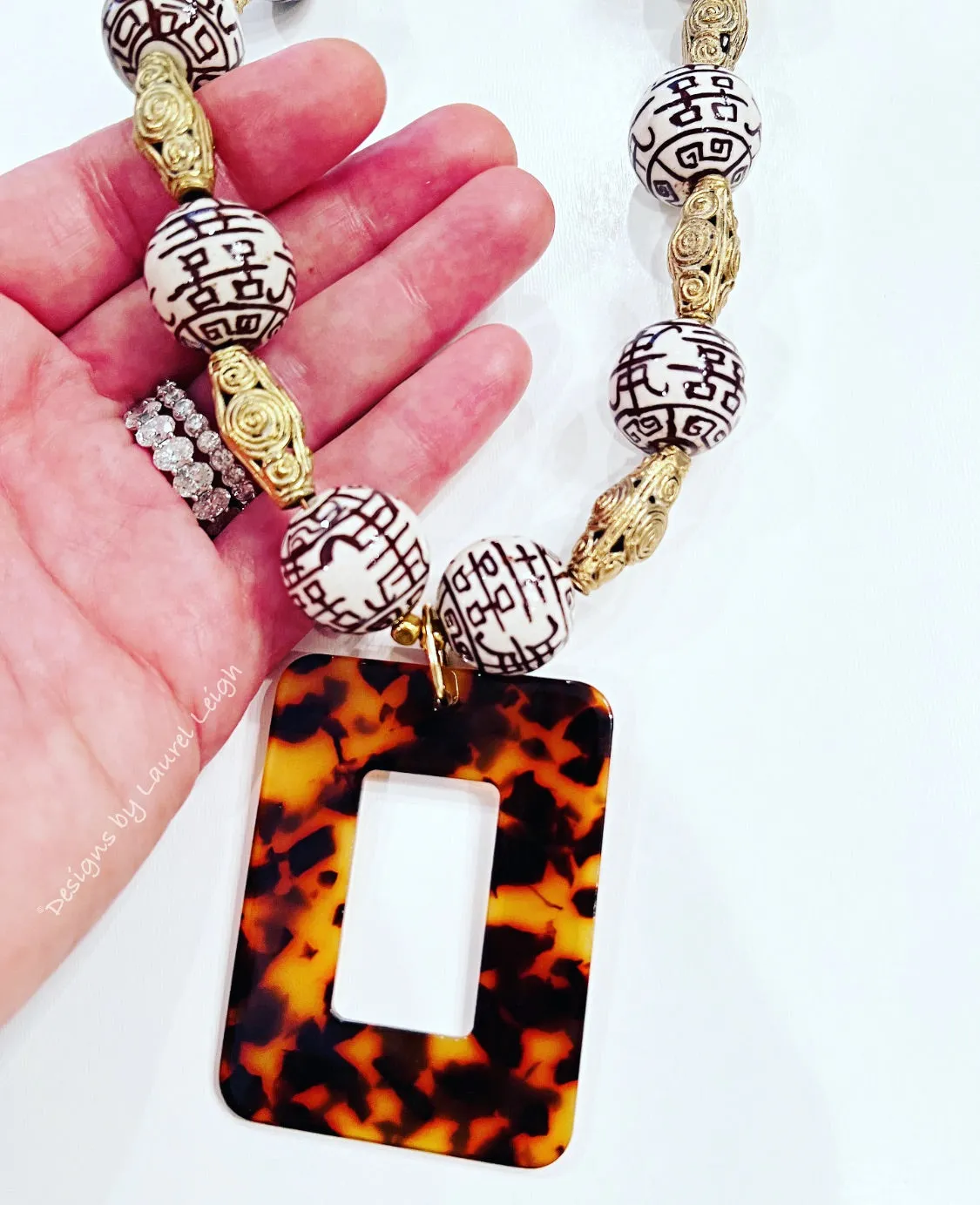 Brown & White Chinoiserie Tortoise Pendant Necklace