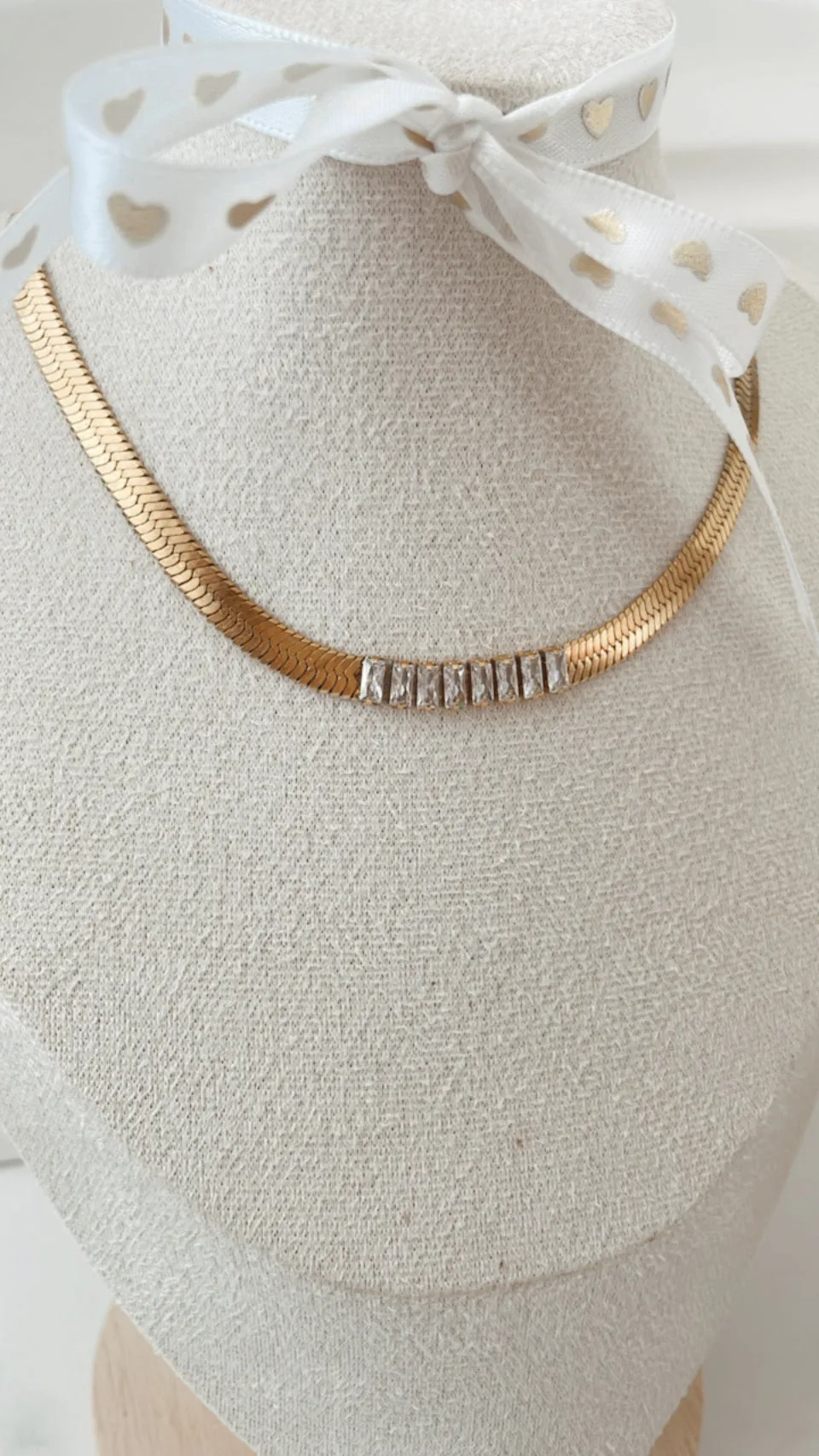 Cinderella Choker