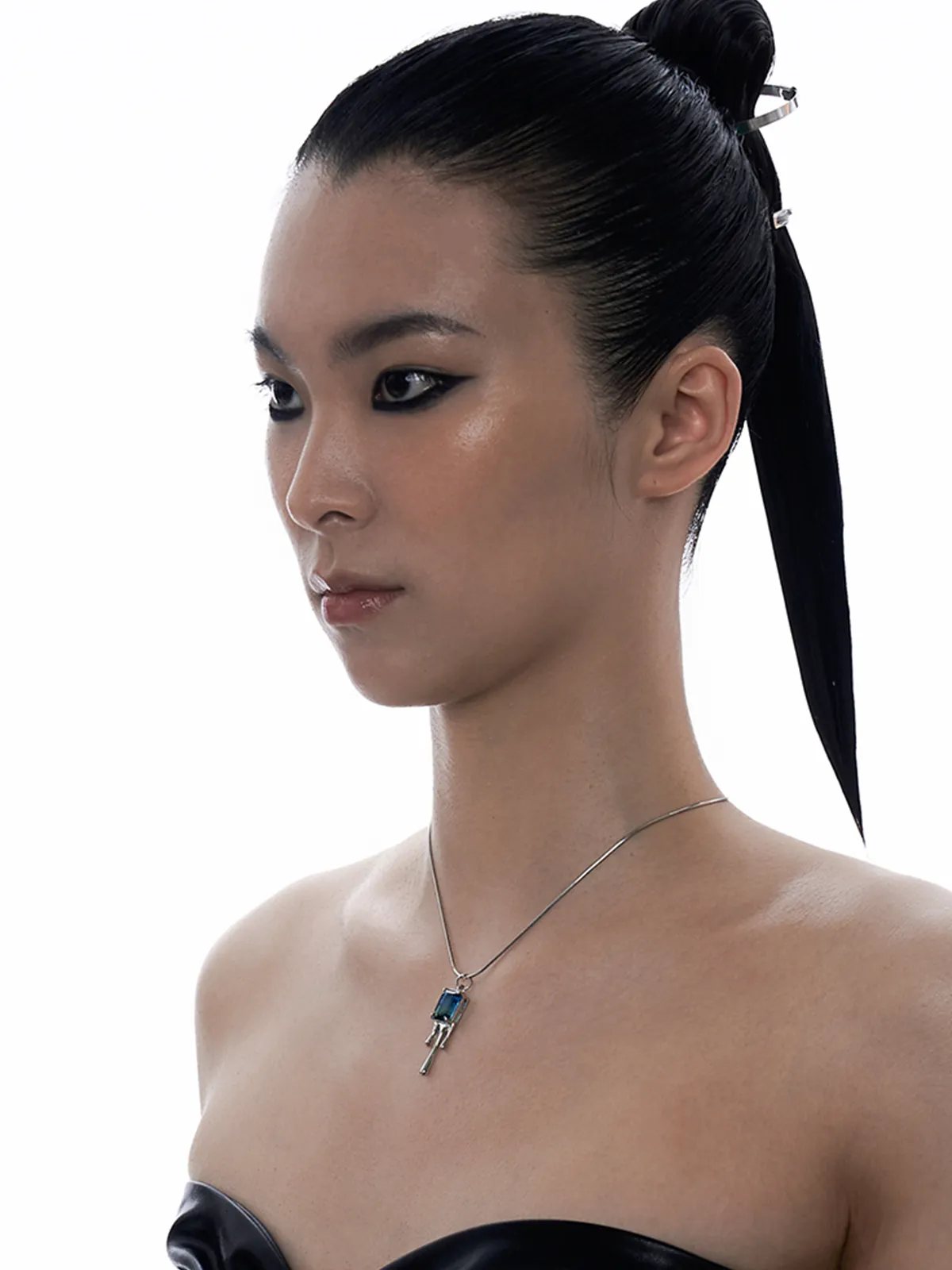 Creative Design Gemstone Necklace