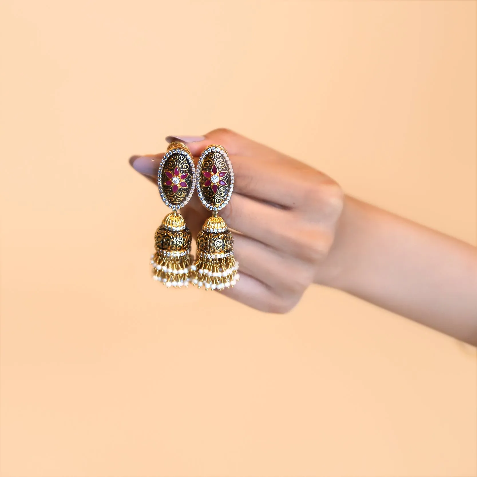 Earrings in Chetum, Pearls and Zircons