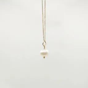 Gemstone Pearl Necklace in Gold