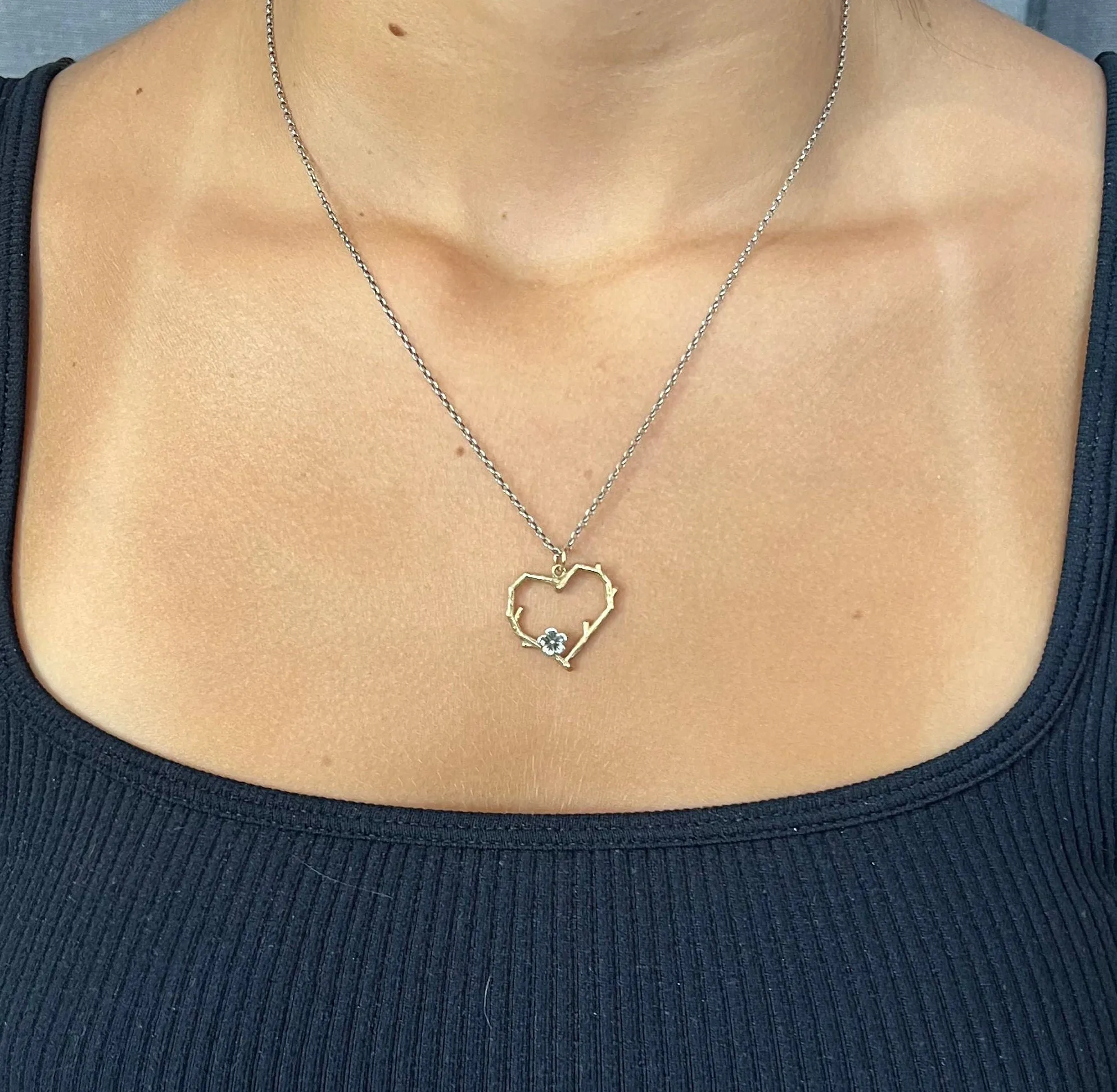 Heart Branch Frame Necklace