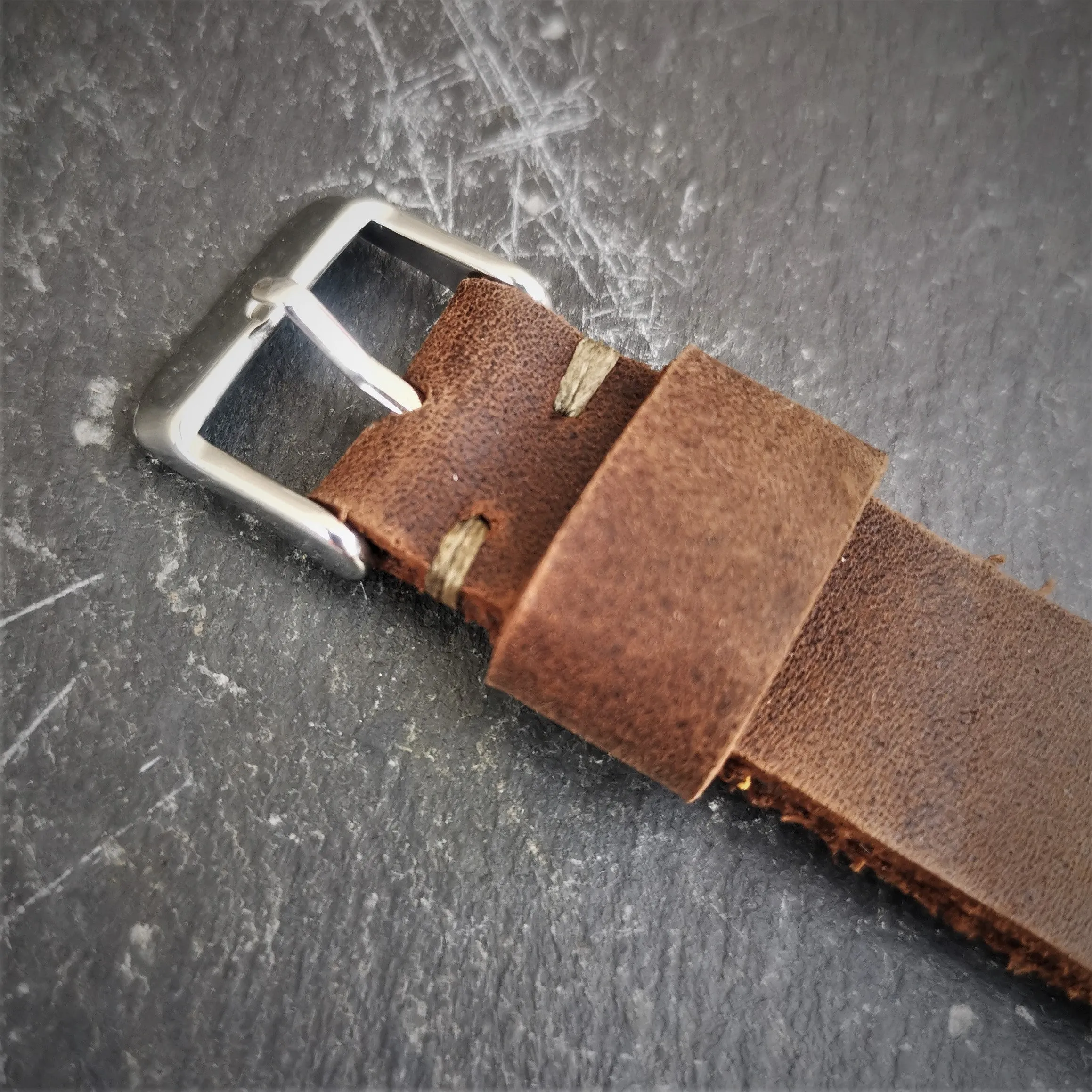 Men's Vintage Acuct JAPAN Quartz Watch - With Hand Crafted Real Leather Strap