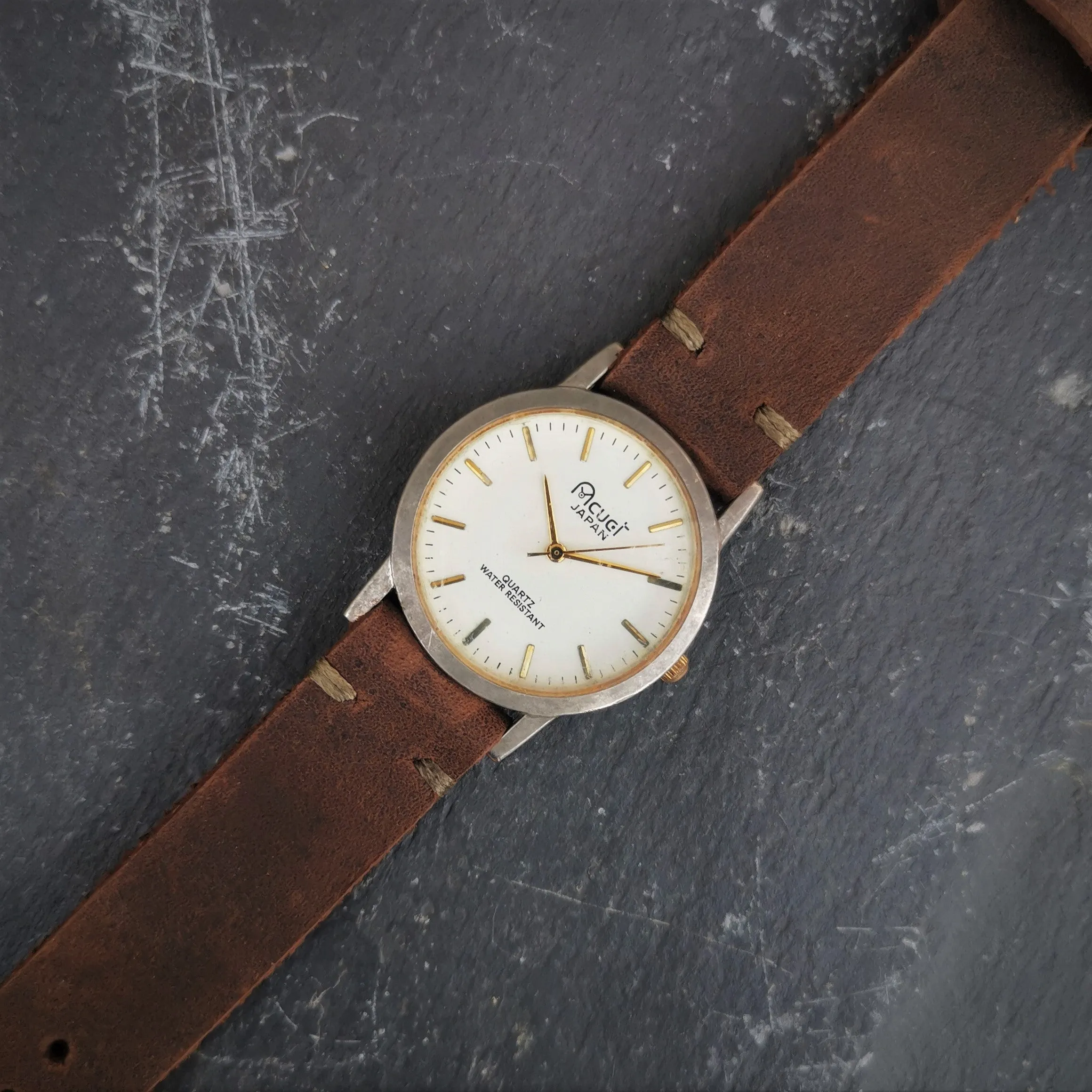 Men's Vintage Acuct JAPAN Quartz Watch - With Hand Crafted Real Leather Strap