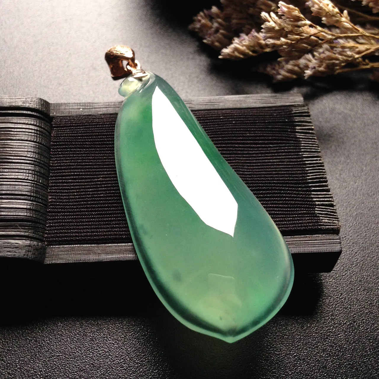 Natural Jade Pendant Jadeite Pendant PT299