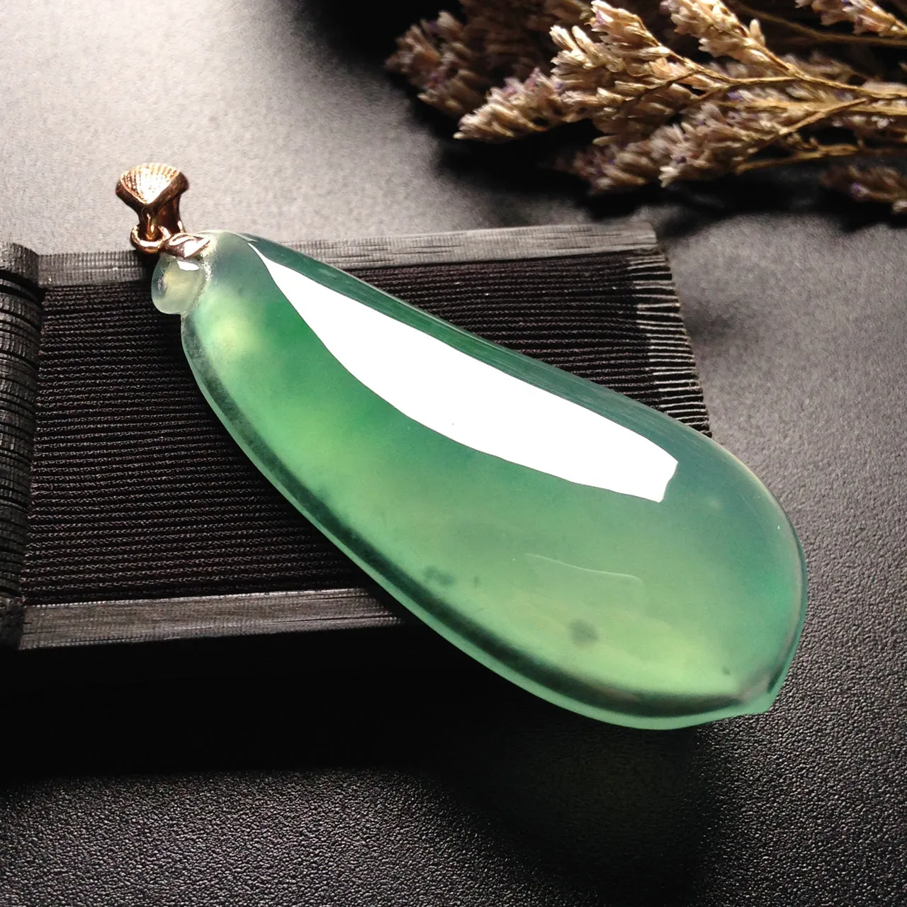 Natural Jade Pendant Jadeite Pendant PT299