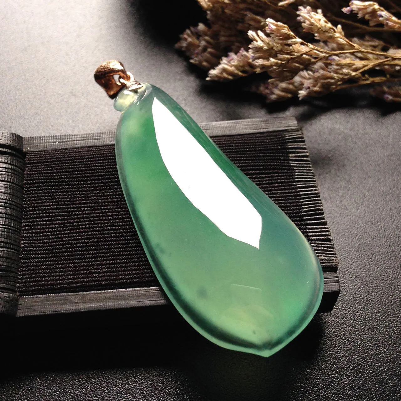 Natural Jade Pendant Jadeite Pendant PT299
