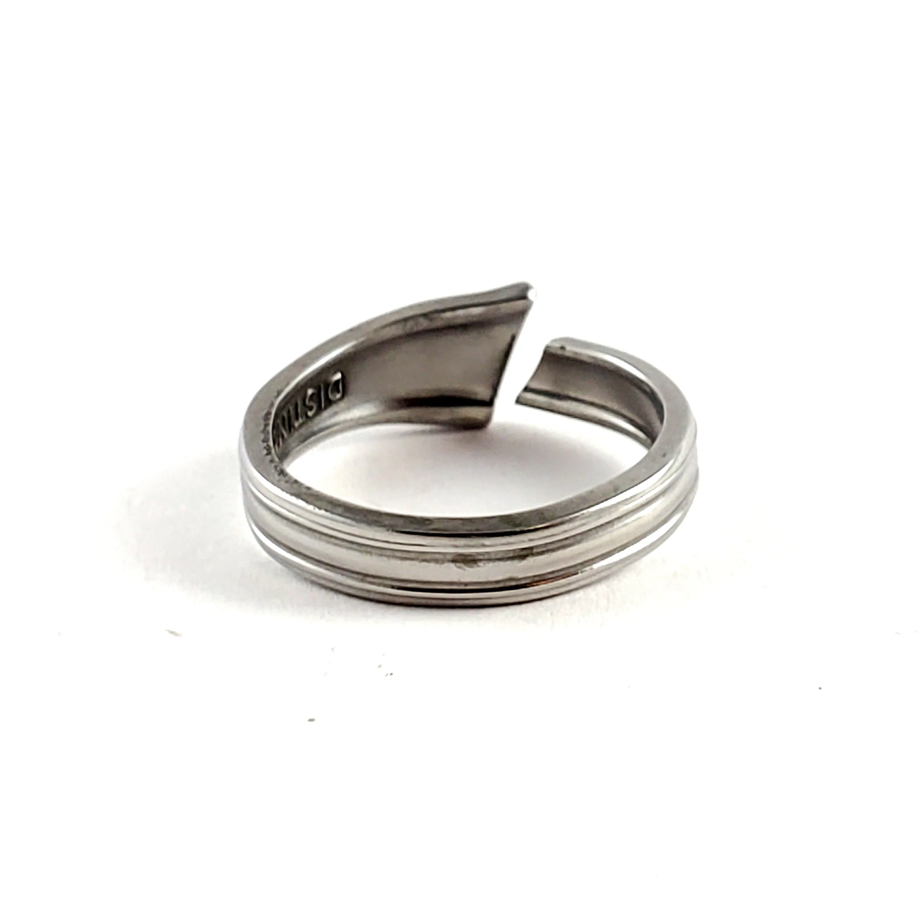 Oneida Mansion Hall Open Shank Stainless Steel Spoon Ring