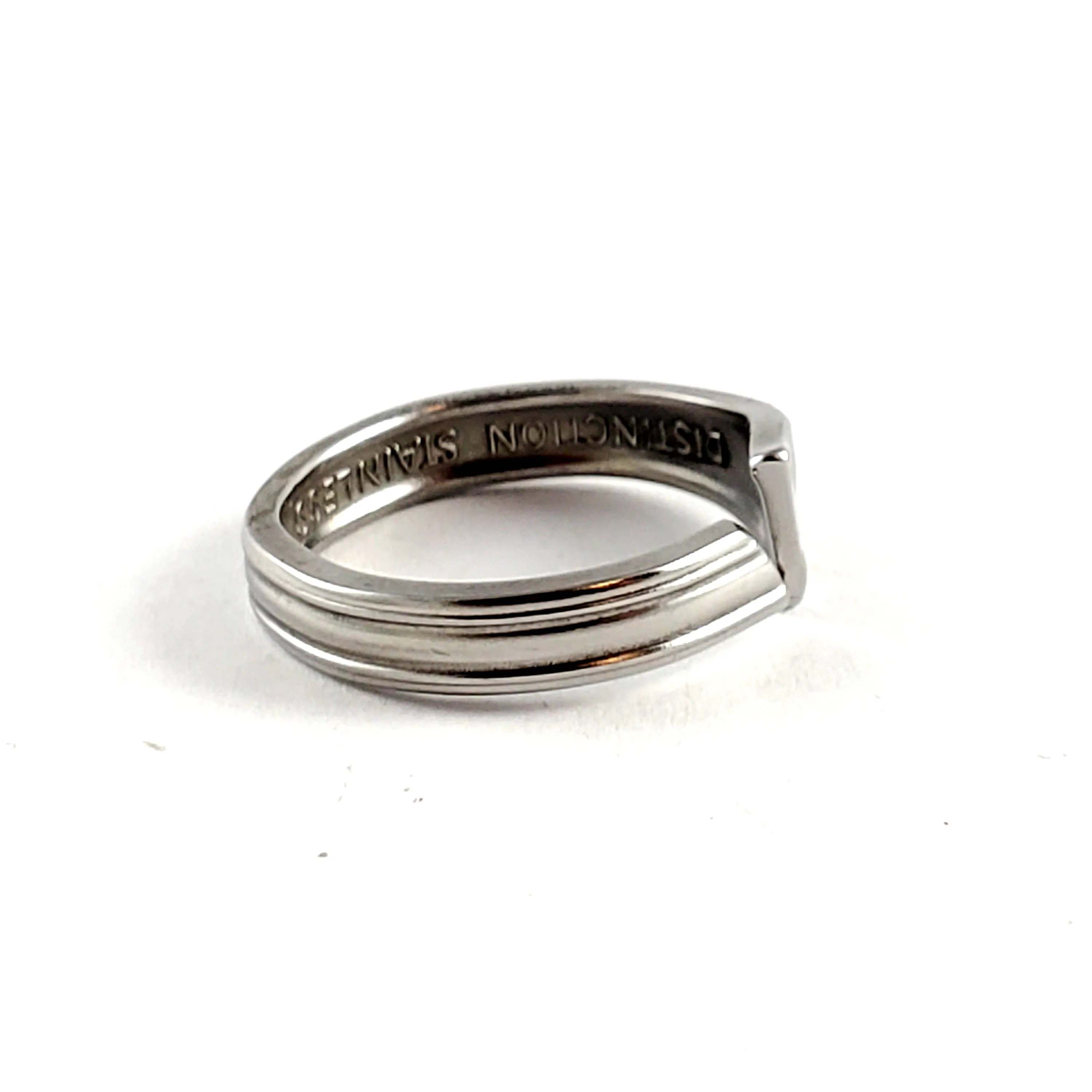 Oneida Mansion Hall Open Shank Stainless Steel Spoon Ring