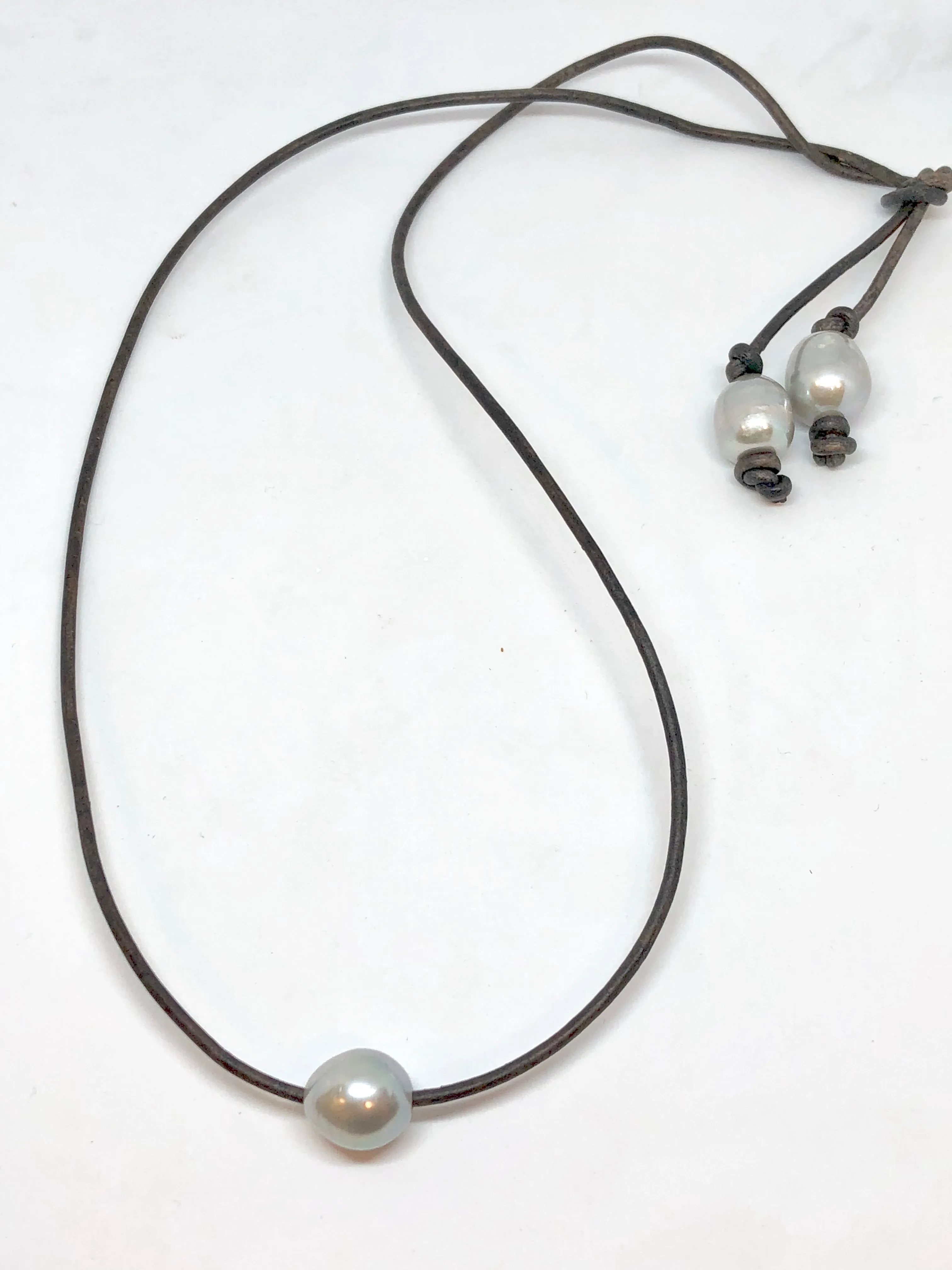 Oval Freshwater Pearl on Leather