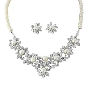 Sansa Pearl Necklace Set