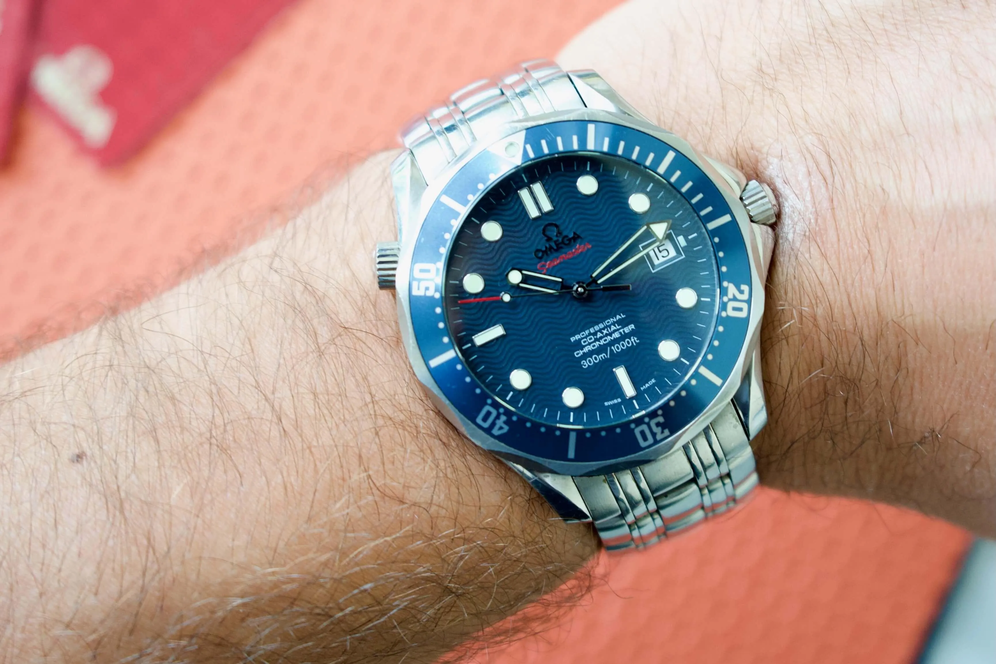 SOLDOUT: OMEGA SEAMASTER BOND 300 Co-Axial Chronometer 2220.80 Automatic WAVE Dial Box and Papers