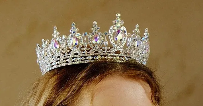 The Dorina Crown